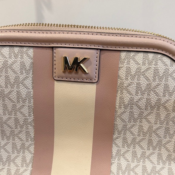 Michael Kors Pink and Cream Signature Crossbody Bag - Picture 2 of 3